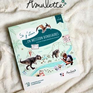 🦖 Nouveauté chez Amulette ! Embarquez pour une incroyable Mission Dinosaures avec Si J’étais en Mission Dinosaures ! Un kit à la fois ludique et éducatif qui transforme les enfants en véritables paléontologues : observer, enquêter, identifier… sur les traces des T-Rex et des vélociraptors ! 👀🦕 Un jeu idéal pour les petits fans de Jurassique !🤩 #amulette #jeuximitation #madeinfrance #jeuxenfants #éveil #imagination #jeupédagogique #imitation #apprentissageludique #kids #sijétaisenmissiondinosaures #dinosaures #jeudinosaures